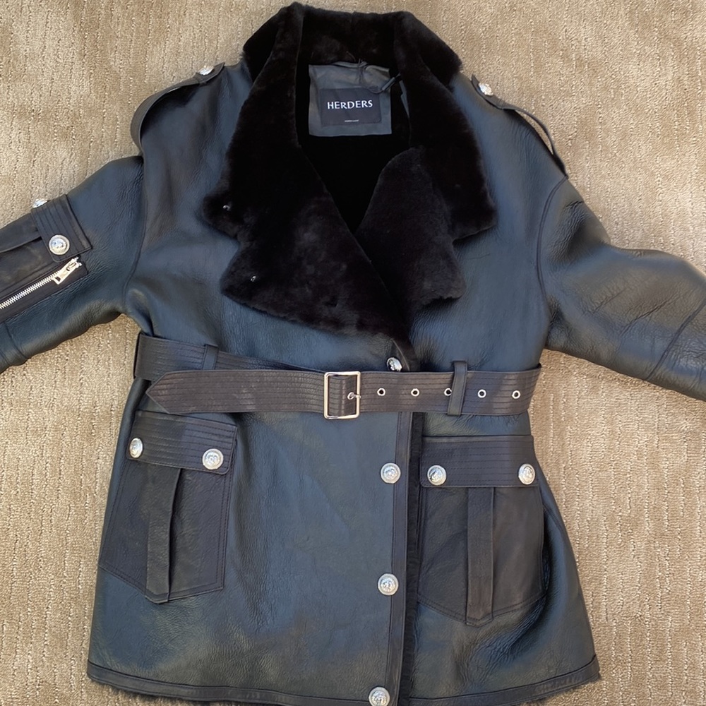 Leather Jacket - Picture 4 of 8